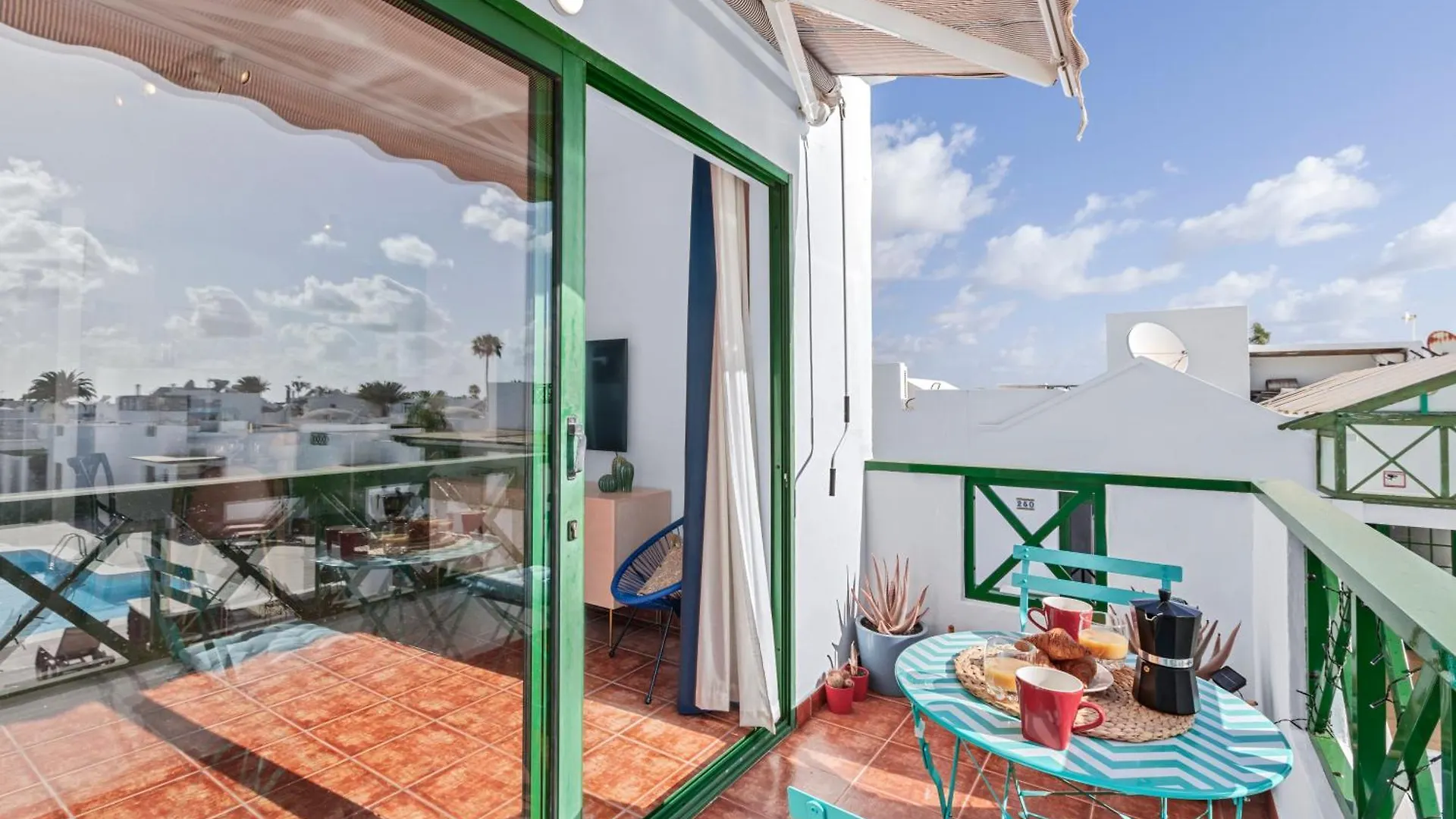 Home2Book Sunny Dream Apt Puerto Del Carmen, Pool 0*, Puerto del Carmen (Lanzarote)